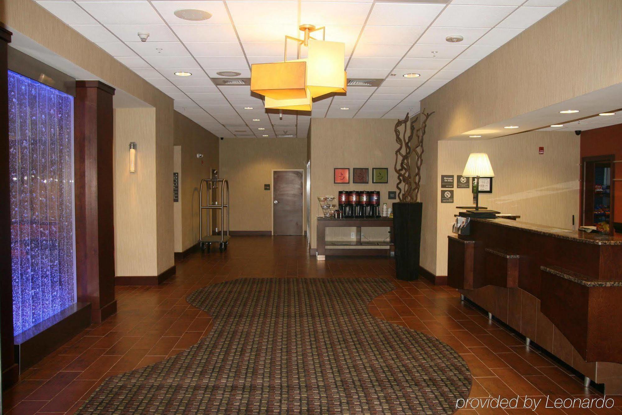 Hampton Inn & Suites Winston-Salem/University Area Exterior photo