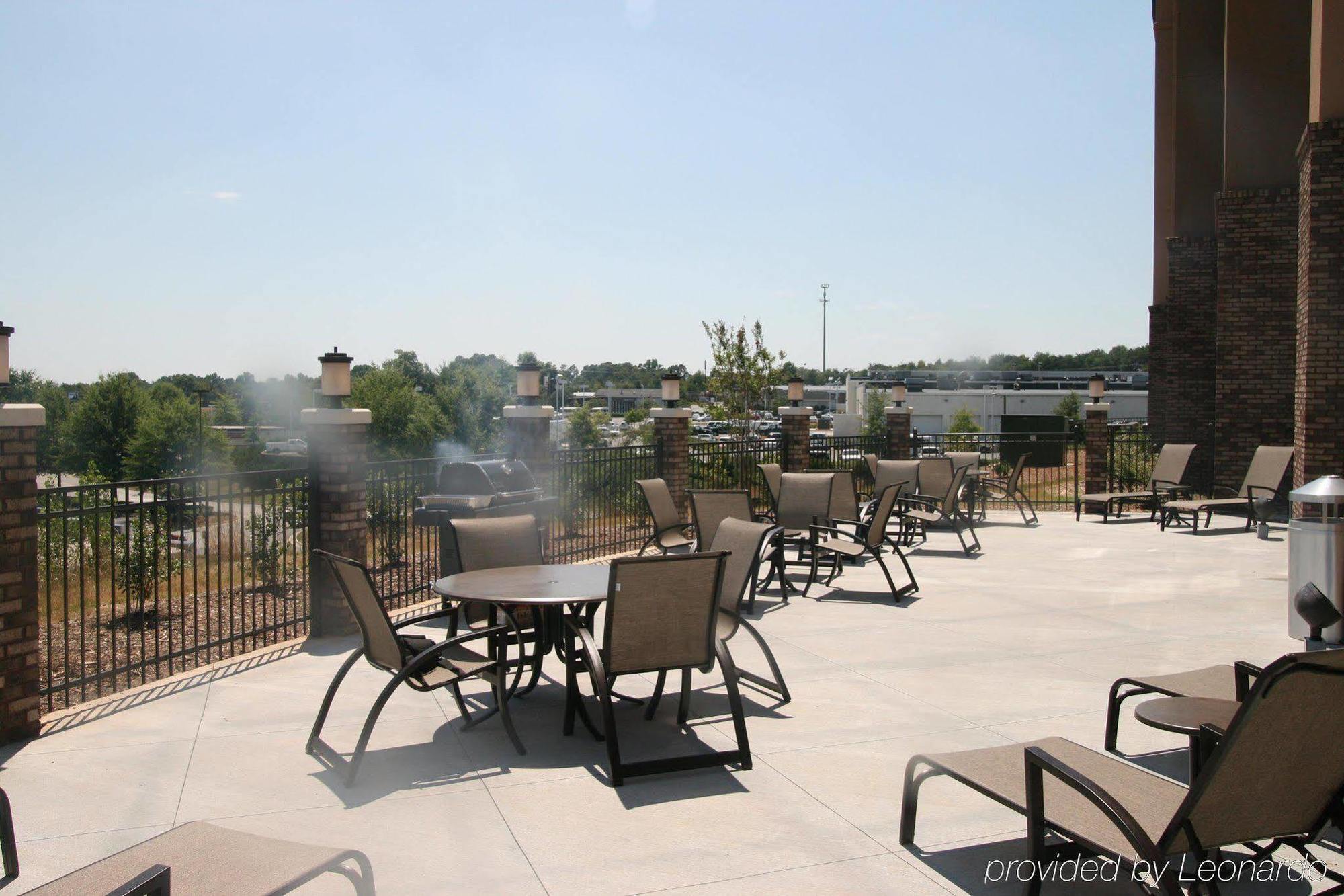 Hampton Inn & Suites Winston-Salem/University Area Restaurant photo